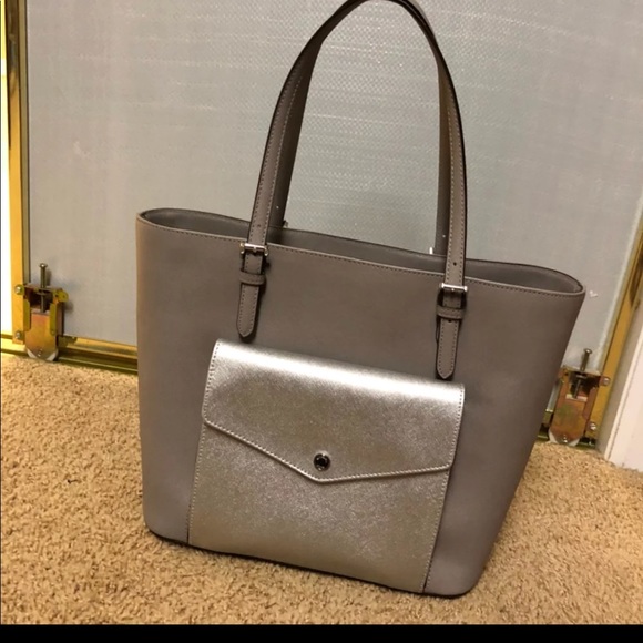 Michael Kors Handbags - Michael Kors Shoulder Bag